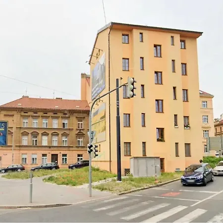 Apartment Arzi Prague